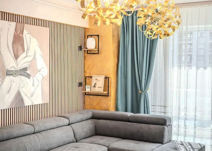 Costan In Infinity Pool And Apartment *