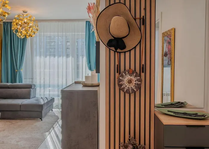 Apartment Costan In Infinity Pool And *