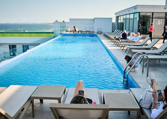 Costan In Infinity Pool And Navodari